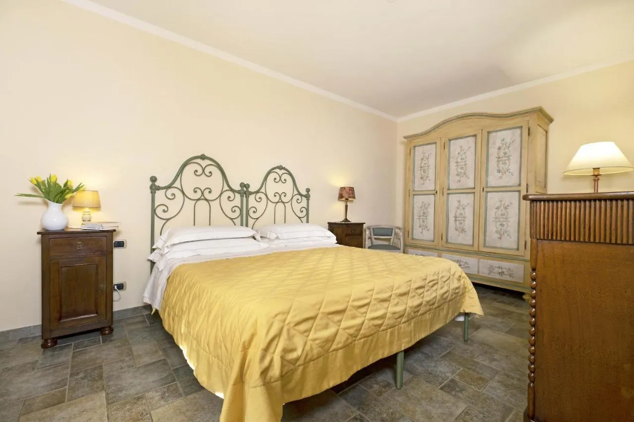 Borgo Grondaie Aparthotel Siena 3*,  Italy