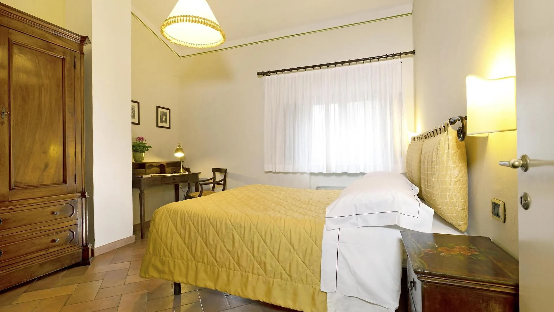 Borgo Grondaie Aparthotel Siena 3*,  Italy