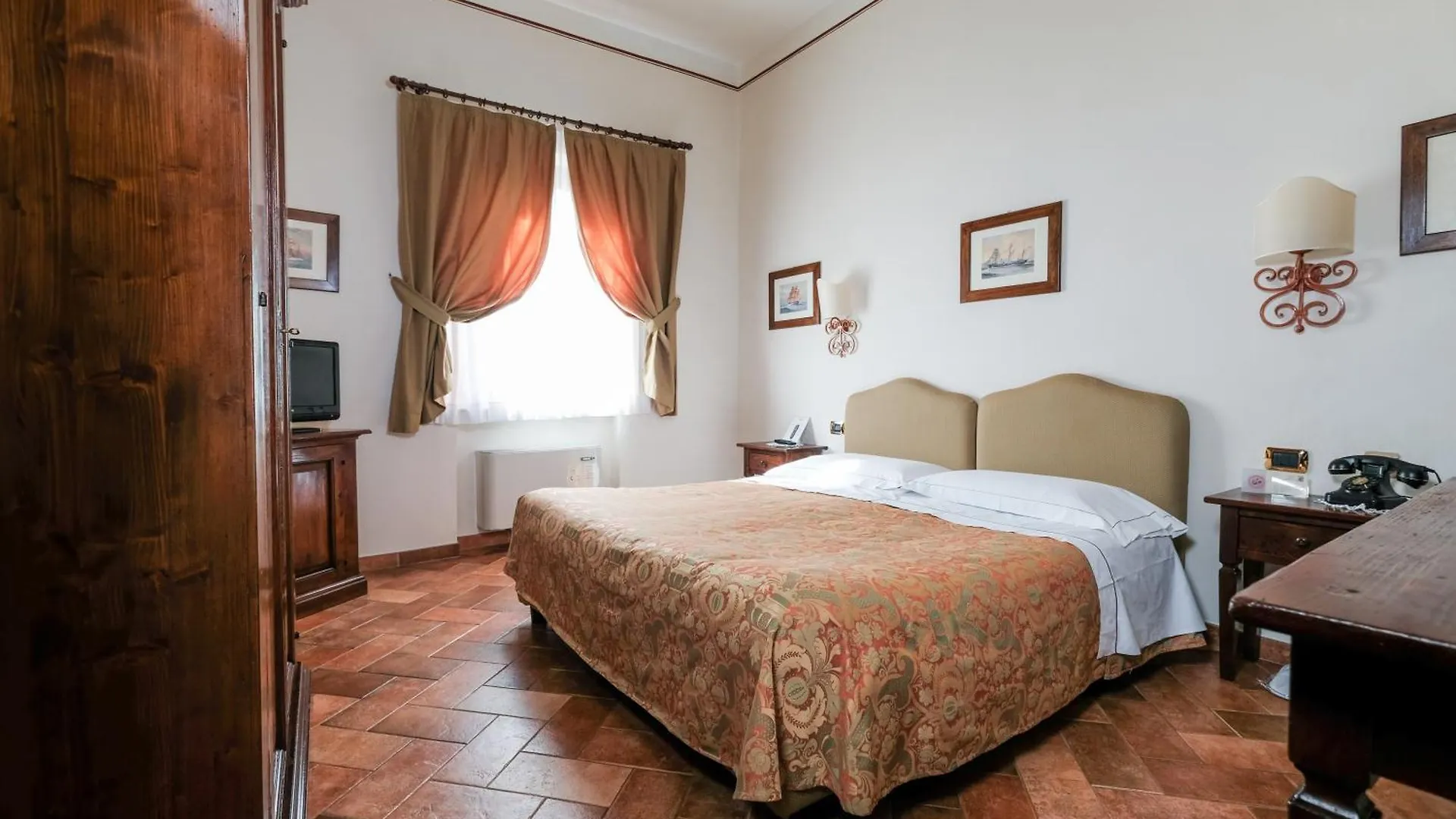 Borgo Grondaie Aparthotel Siena