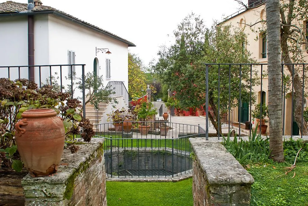 Borgo Grondaie Aparthotel Siena 3*,  Italy