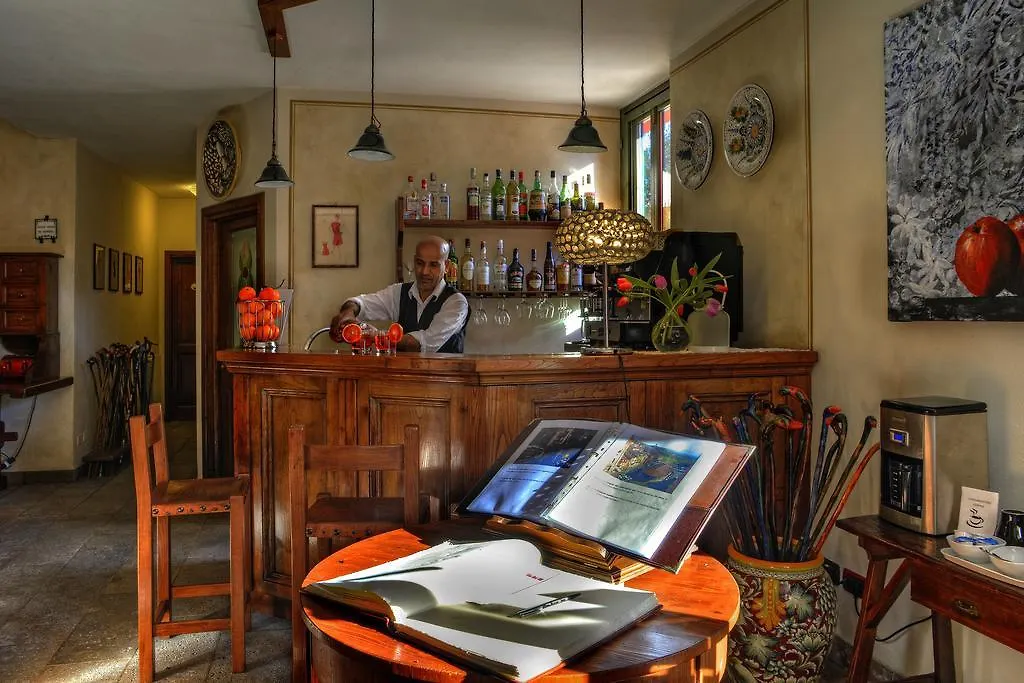 Borgo Grondaie Aparthotel Siena