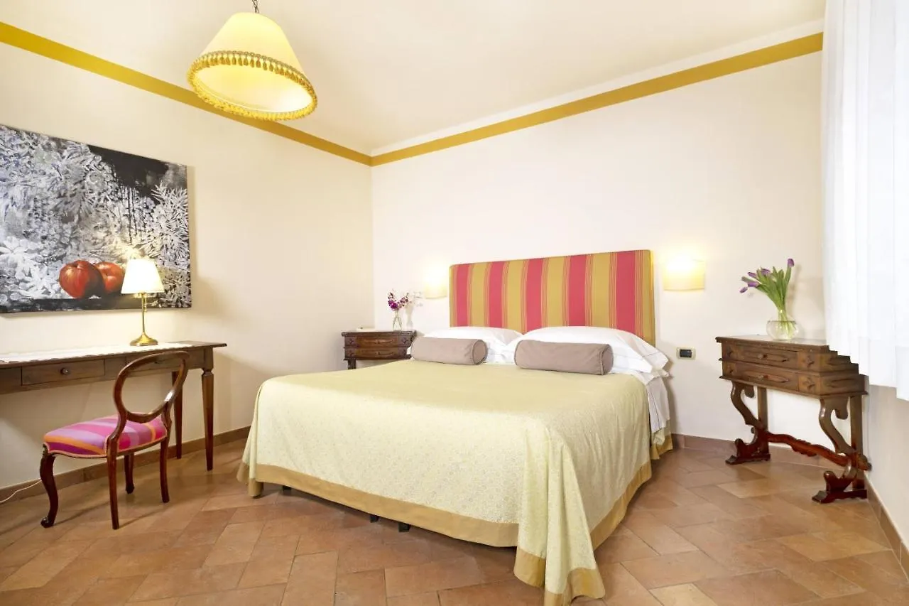 Borgo Grondaie Aparthotel Siena